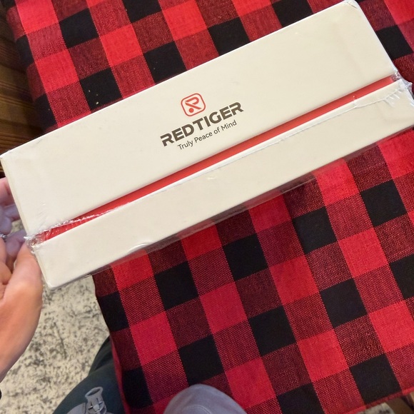 4K Ultra HD Dash Cam - Black - Picture 3 of 4